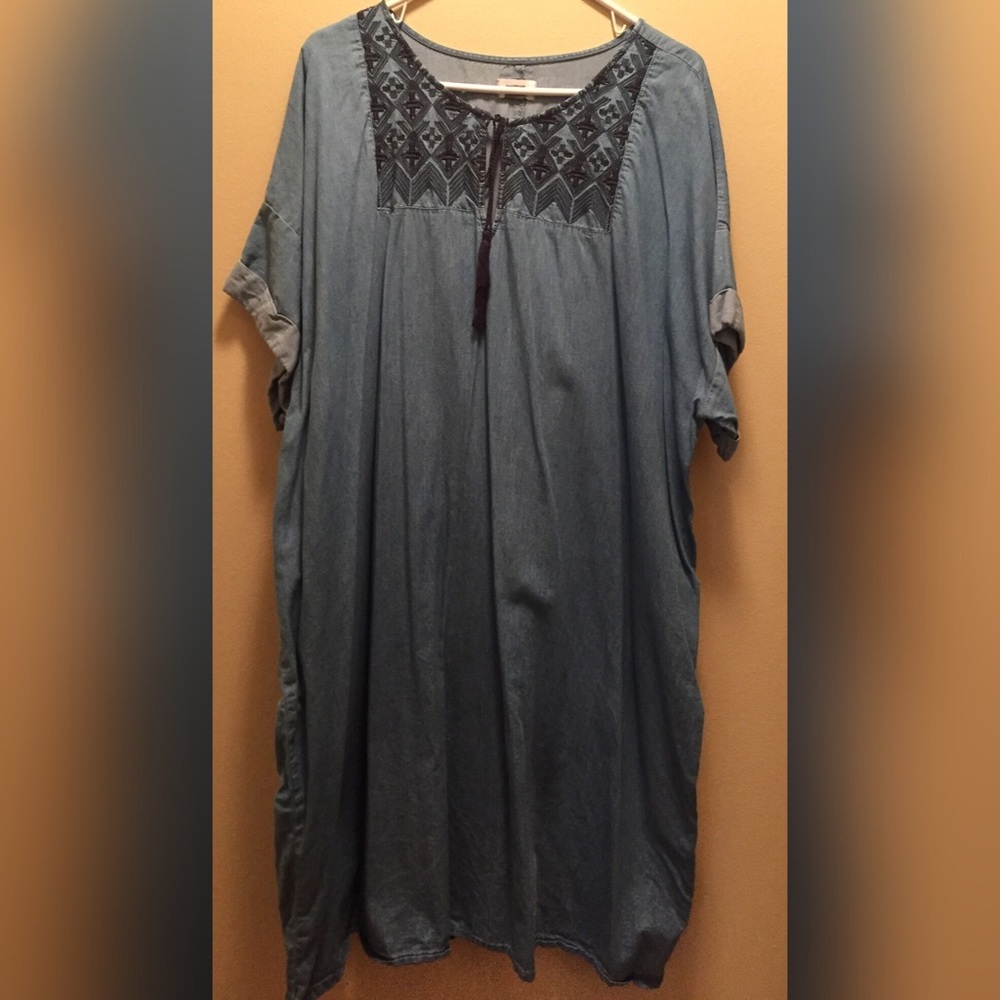 Old Navy denim dress.